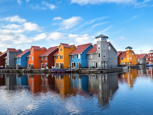 Luxe escortservice in Groningen – Elegante en discrete gezelschapsdames